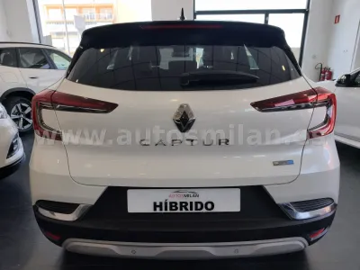 RENAULT CAPTUR INTENS E-TECH PLUG-IN 160 CV (2021)