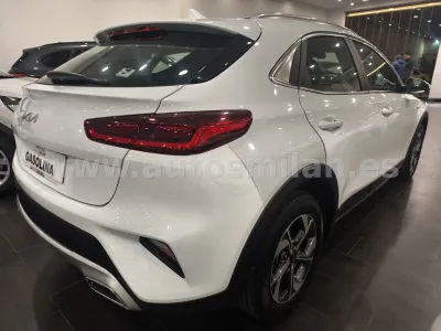 KIA XCEED DRIVE 1.0 T-GDI 120 CV (2021)