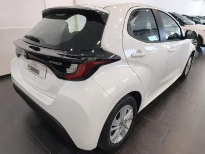 TOYOTA YARIS BUSINESS PLUS 1.5 120H (2022)