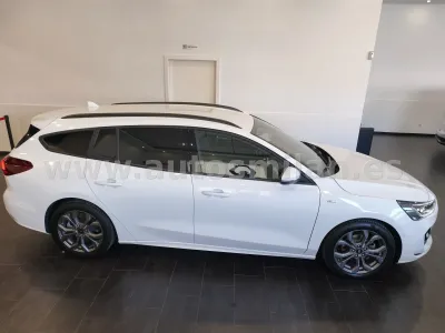 FORD FOCUS SPORTBREAK ST-LINE 1.0 ECOBOOST MHEV 155 CV (2023)