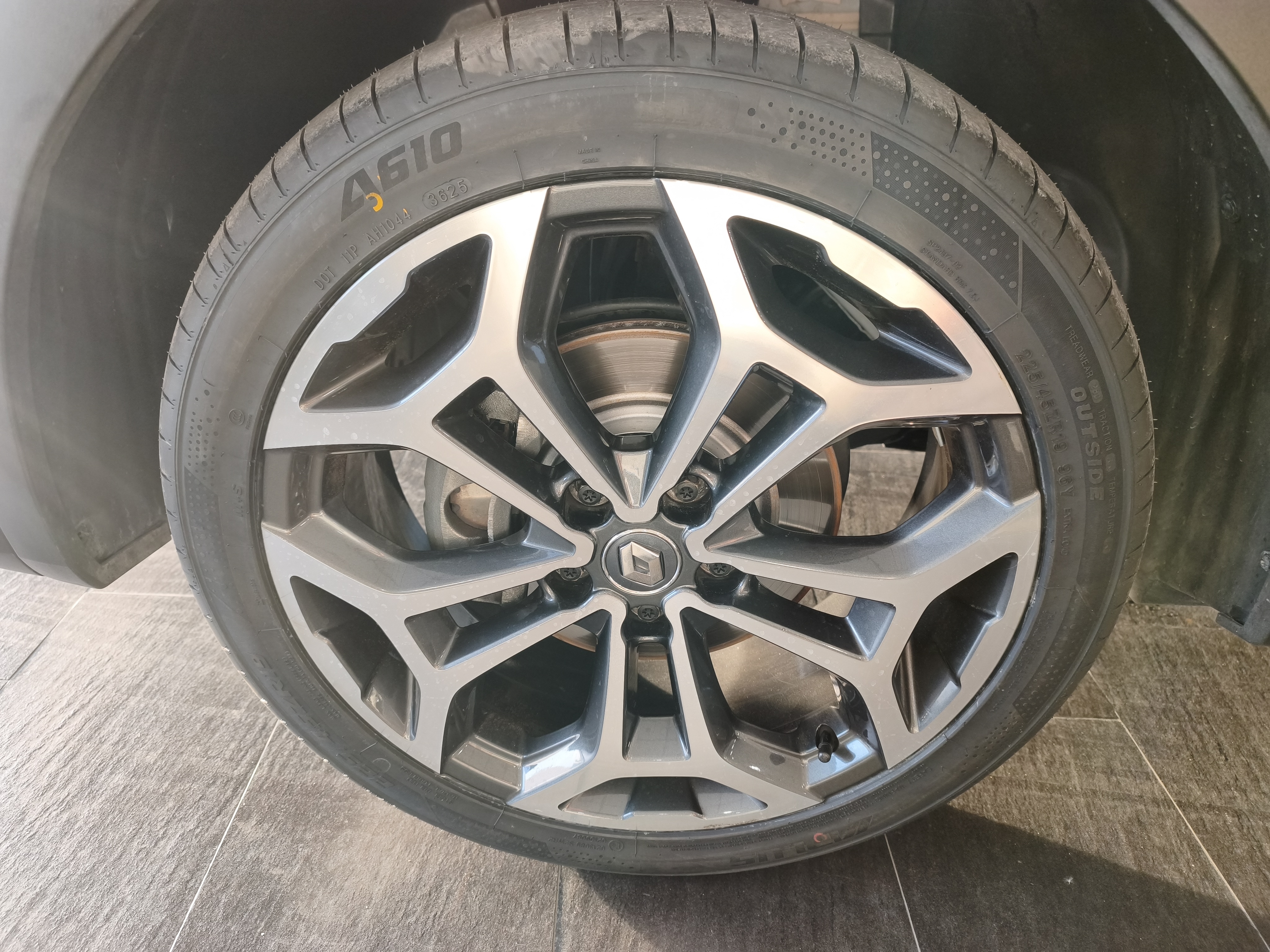 KADJAR ZEN GPF TCE EDC 140 CV